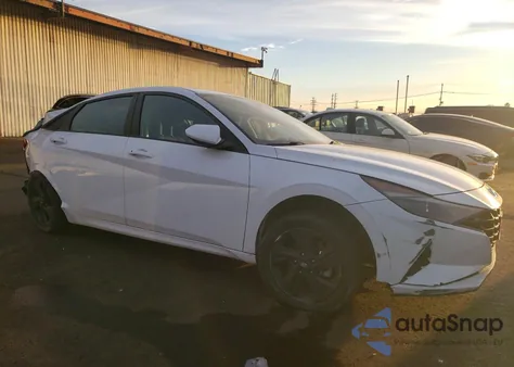 2022 Hyundai Elantra z USA, uszkodzony, nr VIN KMHLM4AJ1NU019281